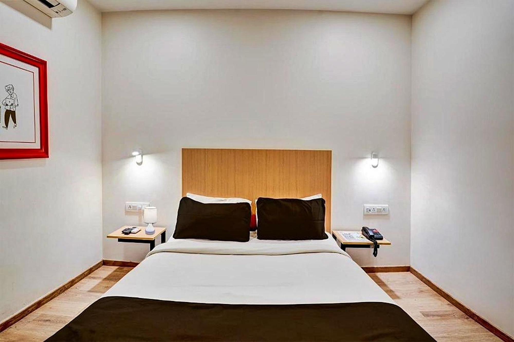 Hotel Sunlight Inn New Delhi Exterior photo